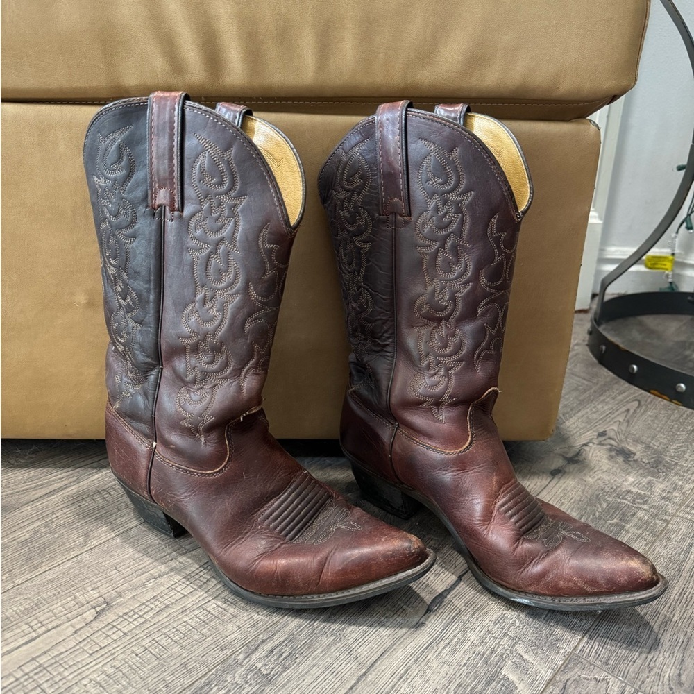 Wrangler Leather Cowboy Boots- Size 9 Men’s